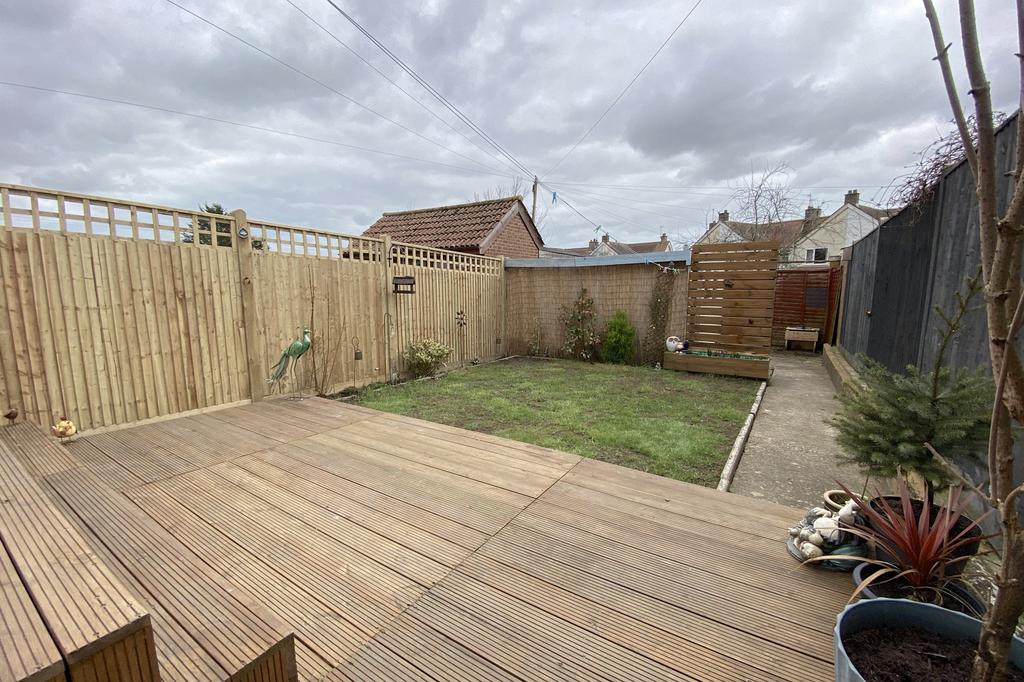 Albert Road, Polegate, East Sussex, BN26 3 bed terraced house £300,000