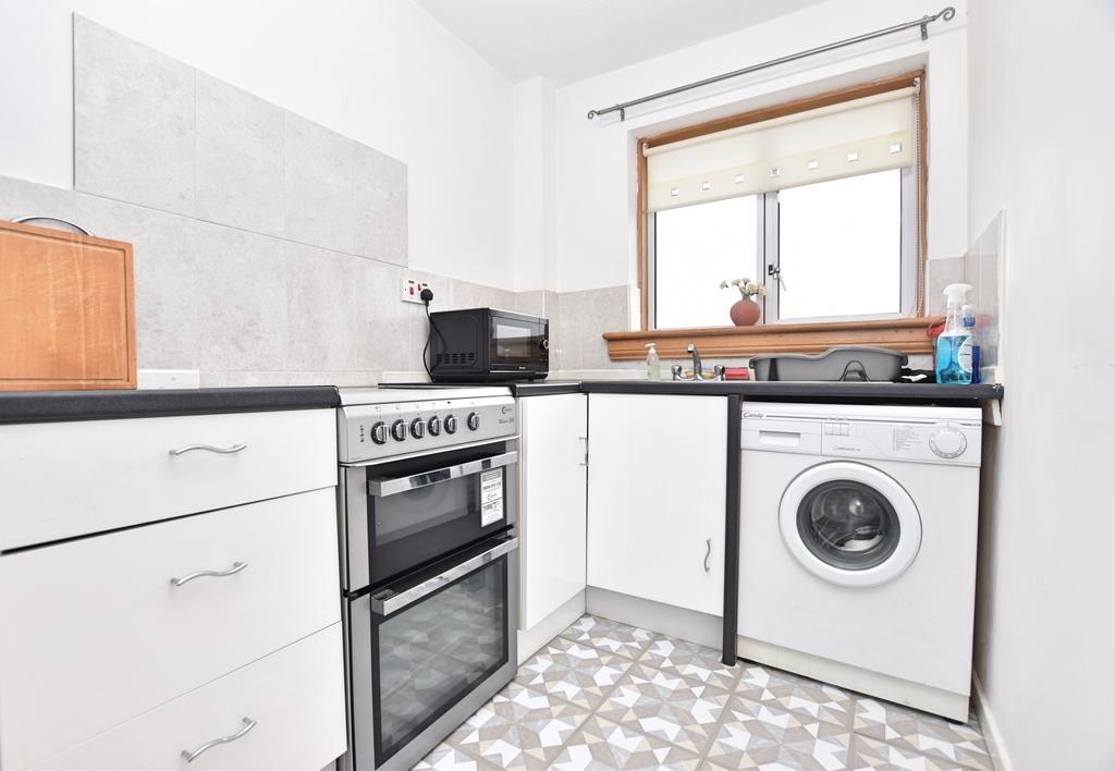 GATESIDE GARDENS, GREENOCK 1 bed flat £65,000