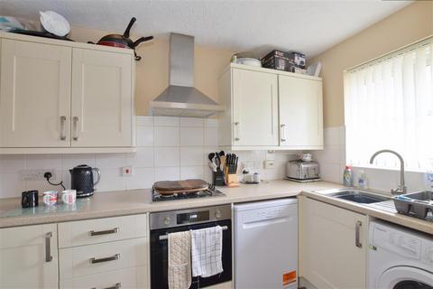 32 Greenhill, Staplehurst, Tonbridge, TN12 0SU