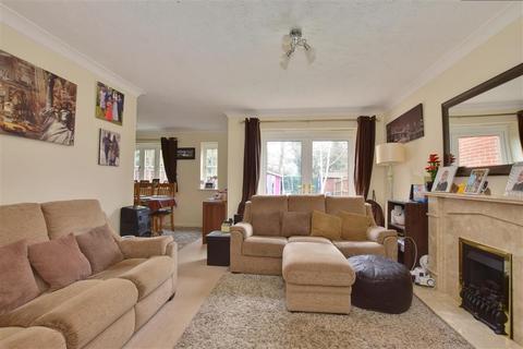 32 Greenhill, Staplehurst, Tonbridge, TN12 0SU