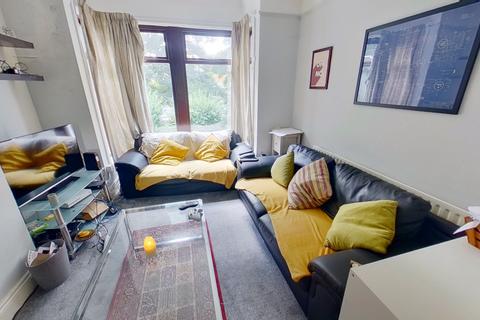 6 bedroom house to rent - Langdale Terrace, Headingley, Leeds