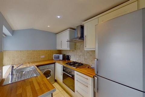 4 bedroom house to rent, Broomfield Terrace, Headingley, Leeds