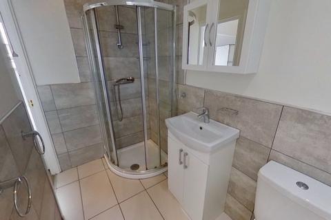 4 bedroom house to rent, Broomfield Terrace, Headingley, Leeds