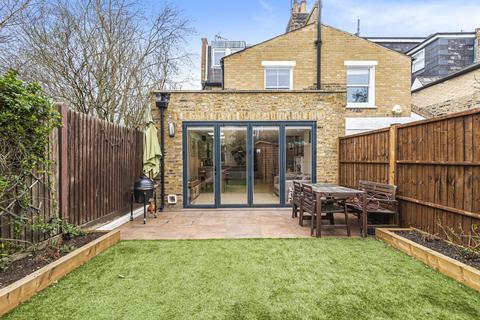 41 Winfrith Road, London, SW18 3BE