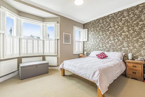 41 Winfrith Road, London, SW18 3BE