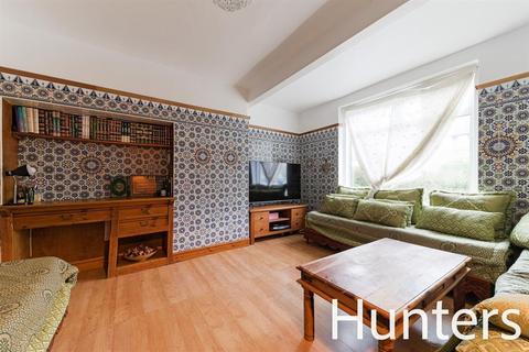 27 Dorchester Road, Morden, SM4 6QE