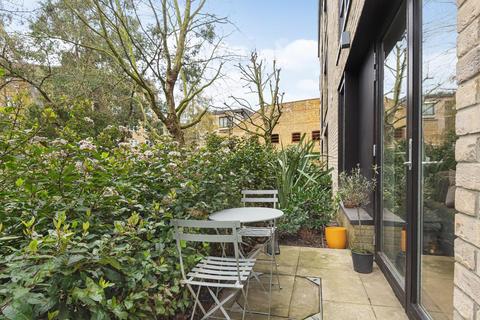 5 Sail Street, London, SE11 6NQ