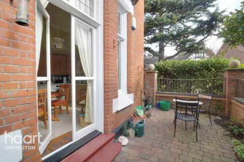 7 Farrington Place, Chislehurst, BR7 6BE