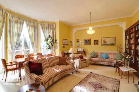 7 Farrington Place, Chislehurst, BR7 6BE