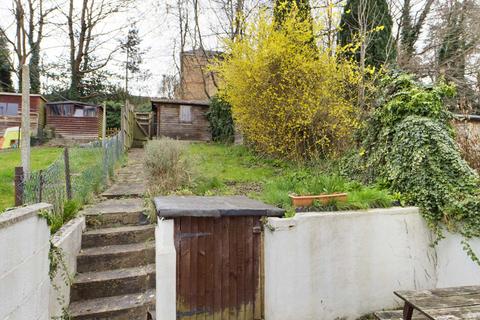 7 Glenview Gardens, Hemel Hempstead, HP1 1TF