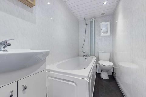 7 Glenview Gardens, Hemel Hempstead, HP1 1TF