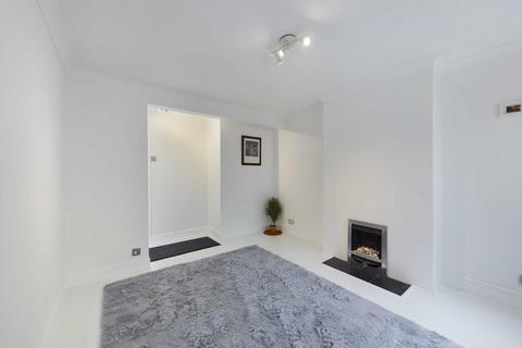 7 Glenview Gardens, Hemel Hempstead, HP1 1TF