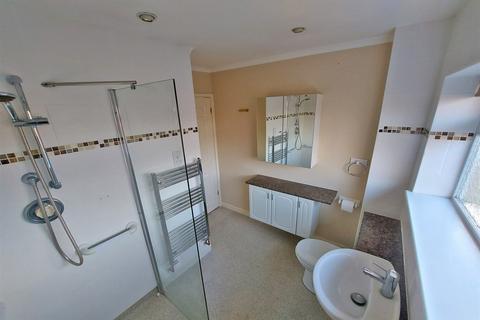 4 bedroom detached house to rent, Sancton Close, HU16