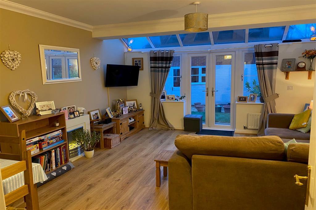 Richborough Way, Kingsnorth, Ashford... 3 bed townhouse £310,000
