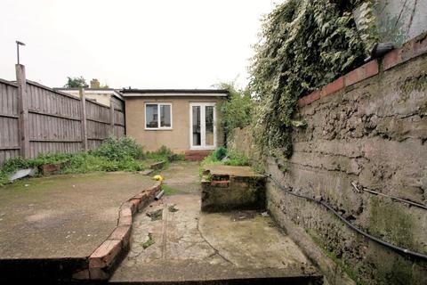 45 Dennett Road, Croydon, CR0 3JD