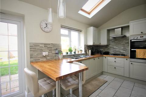 44 Raymead Avenue, Thornton Heath, CR7 7SA