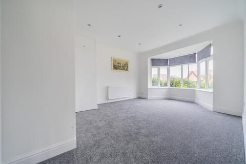 24 Mead Way, Croydon, CR0 8BQ