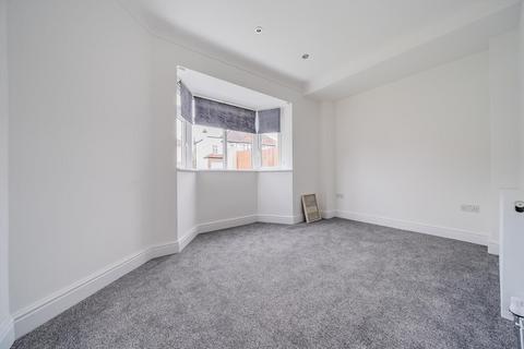 24 Mead Way, Croydon, CR0 8BQ