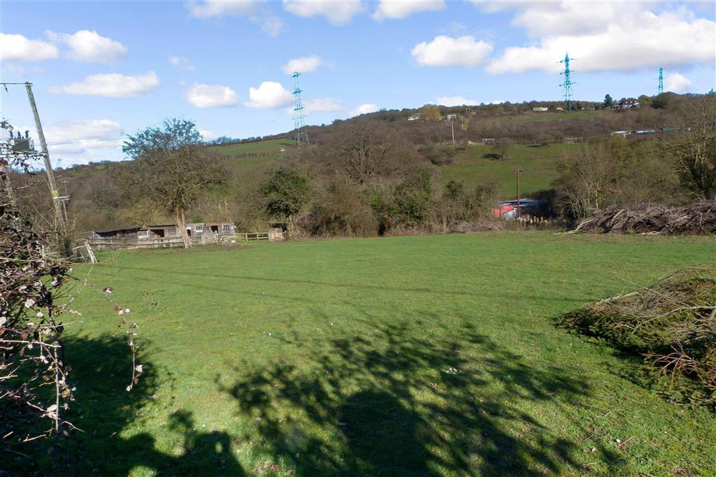 Dargate Road, Yorkletts, Whitstable, Kent 1 bed property with land £150,000