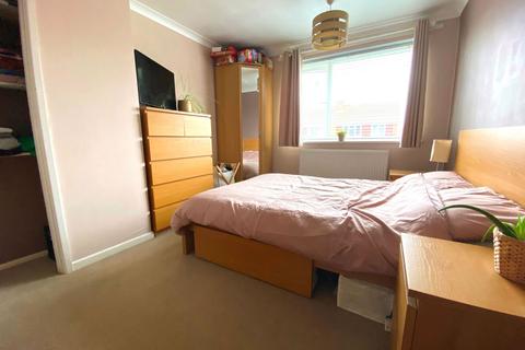 1 Blakesley Close, Northampton, NN2 8PA