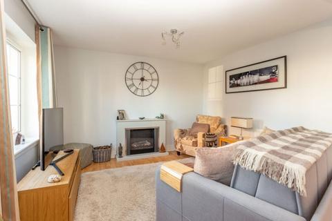 3/3 Tower Wynd, Edinburgh, EH6 7BA