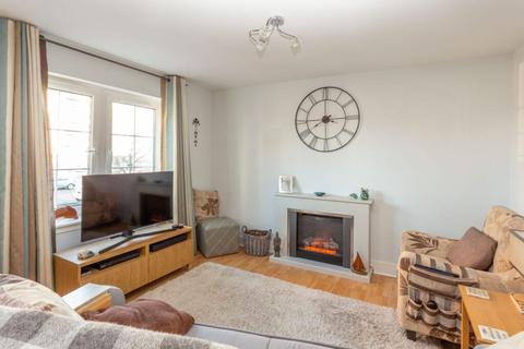 3/3 Tower Wynd, Edinburgh, EH6 7BA