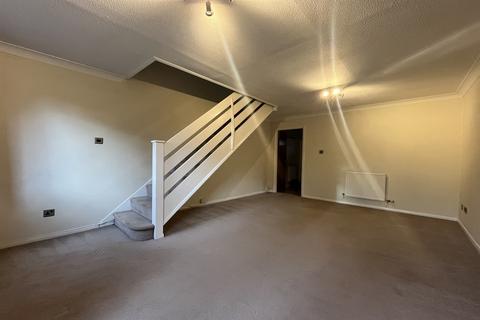 2 bedroom terraced house to rent, Lower Earley, Reading
