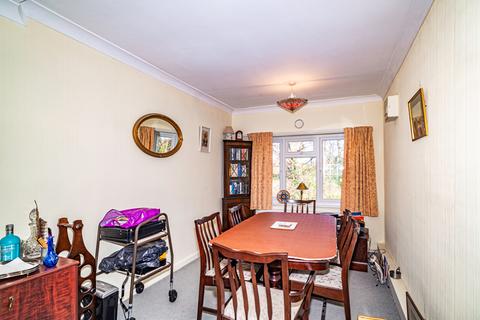 19 Lycroft Close, Goring, Reading, RG8 0AT