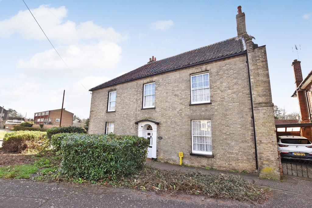 Raymond Street, Thetford 7 bed detached house £500,000