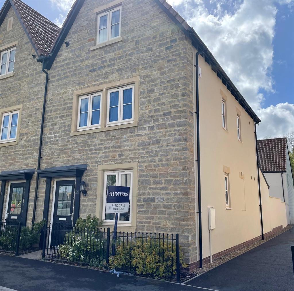 Weavers Way, Chipping Sodbury... 3 bed semidetached house £399,950