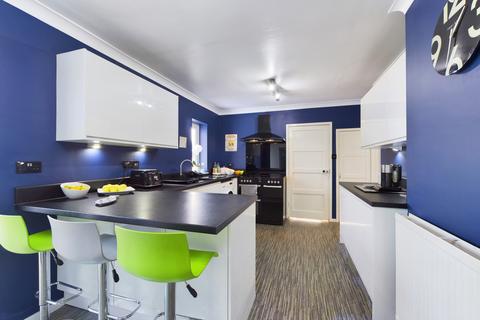 5 Fell Close, Grange-over-sands, LA11 7JG