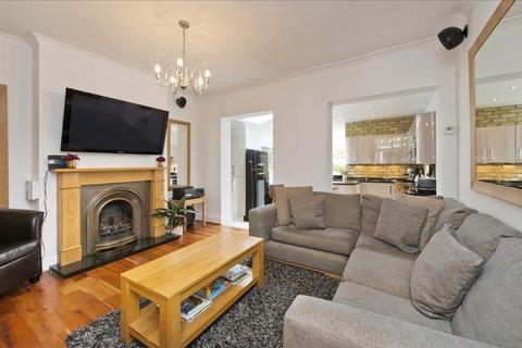 25 Goldsmith Road, London, W3 6PX