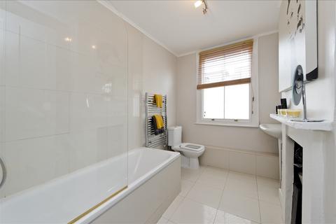 25 Goldsmith Road, London, W3 6PX