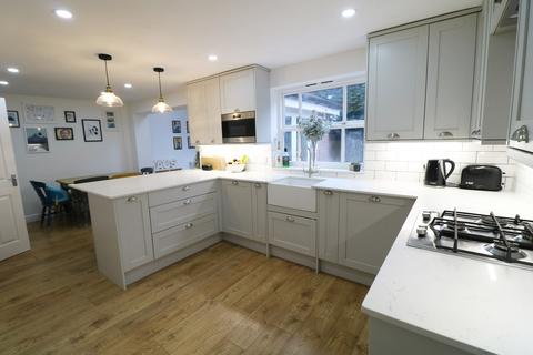 76 Marsh Lane, Solihull, B91 2PF