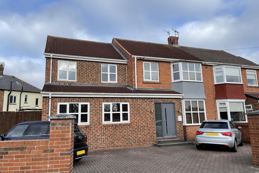 Woodlands Drive, Cleadon 5 bed semidetached house £399,950
