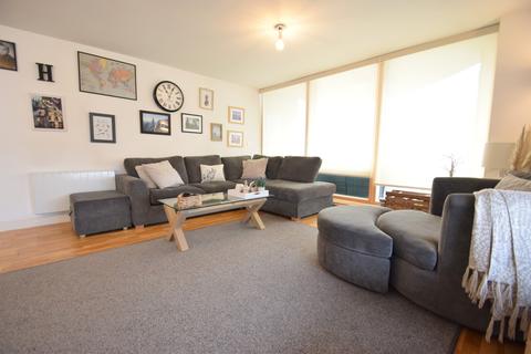 18 Esplanade House Esplanade, Porthcawl, CF36 3YE