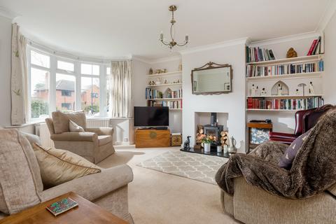 66 Avon Crescent, Stratford-upon-avon, CV37 7EZ