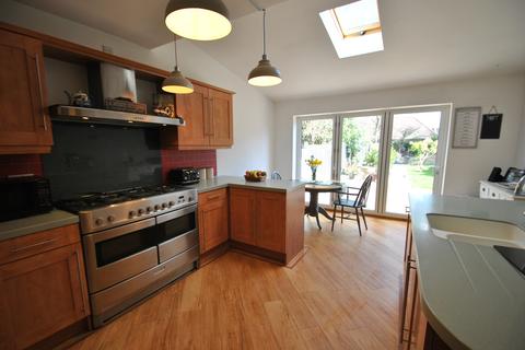19 Brompton Road, Sprotbrough, Doncaster, DN5 7LD