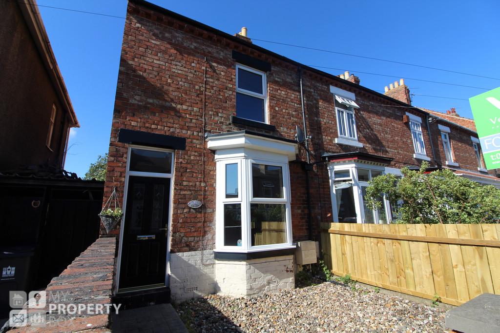 Pease Street, Darlington, County Durham 2 bed end of terrace house £