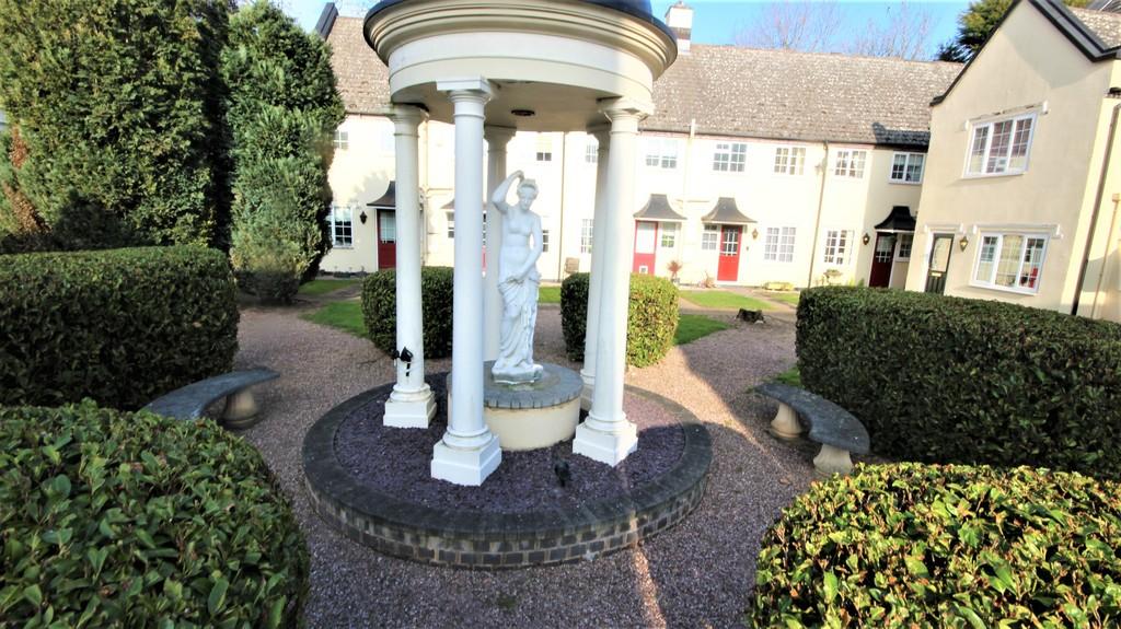Anglesey Street, Hednesford 2 bed end of terrace house £675 pcm (£156 pw)