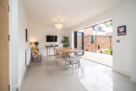 1 Caer Idwen, Morganstown, Cardiff, CF15 8FZ