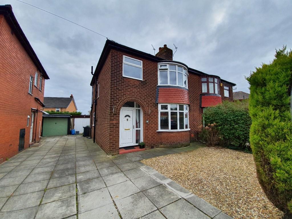 Agecroft Road, Rudheath, Northwich 3 bed semidetached house £190,000
