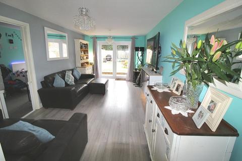 27 Bridgewater Road, Brackley, NN13 6BY