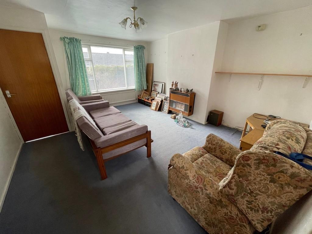 Staffordshire Drive, Durham 4 bed semidetached house £210,000