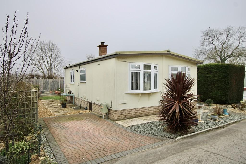 Stonecliff Park, Prebend Lane... 2 bed park home £92,500