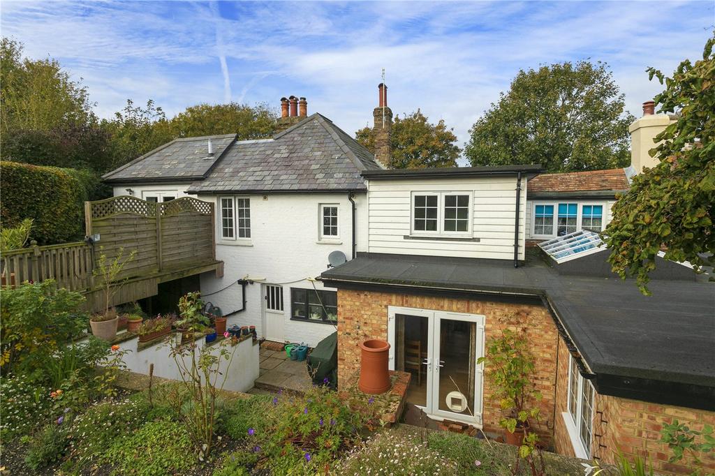 Dover Road, Guston, Dover, Kent, CT15 4 bed house £585,000
