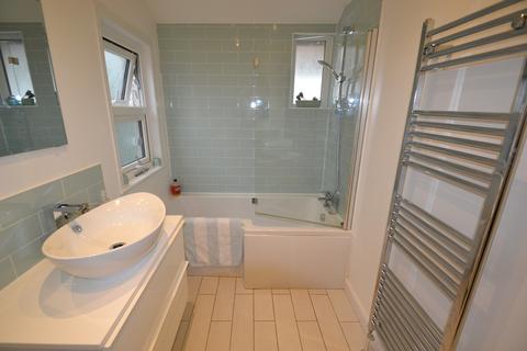 50 Harcourt Road, London, E15 3DU