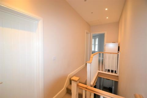 50 Harcourt Road, London, E15 3DU