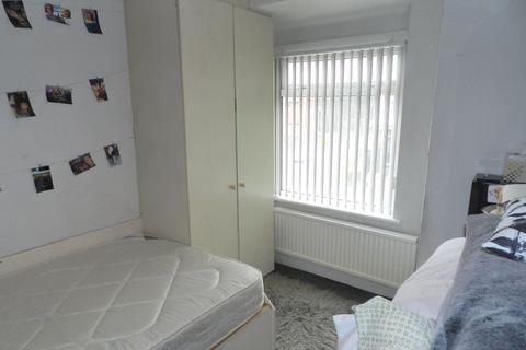 119 Ash Road, Leeds, LS6 3HD