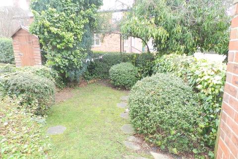 119 Ash Road, Leeds, LS6 3HD